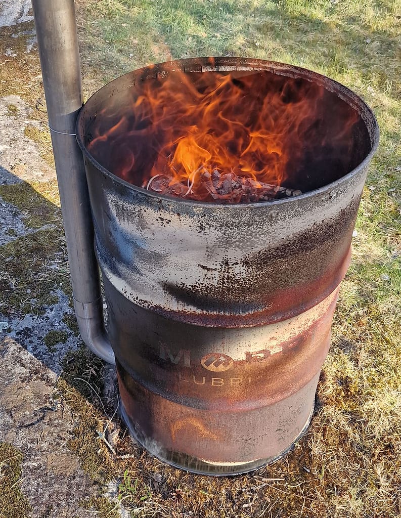 How to build a wood kiln for ceramics with an oil barrel burning